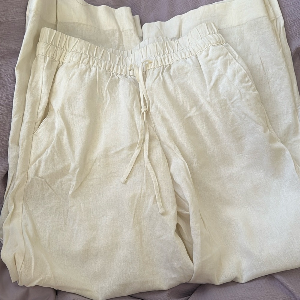 A new day pants size small